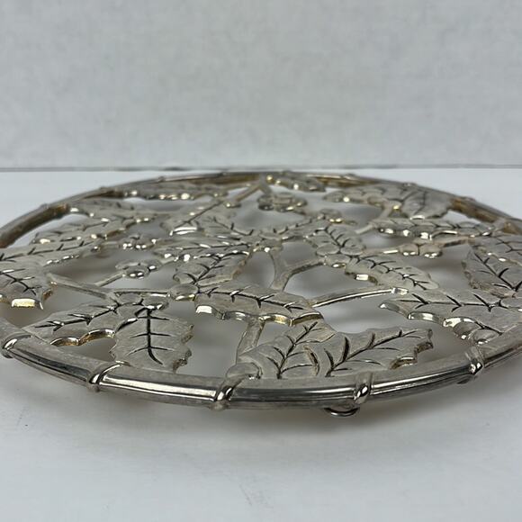Holly and Berries Silvertone Trivet 9 inch Diameter Dinner Table Decor - Picture 5 of 6